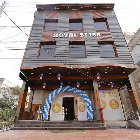 Hotel Bliss Zirakpur المظهر الخارجي الصورة