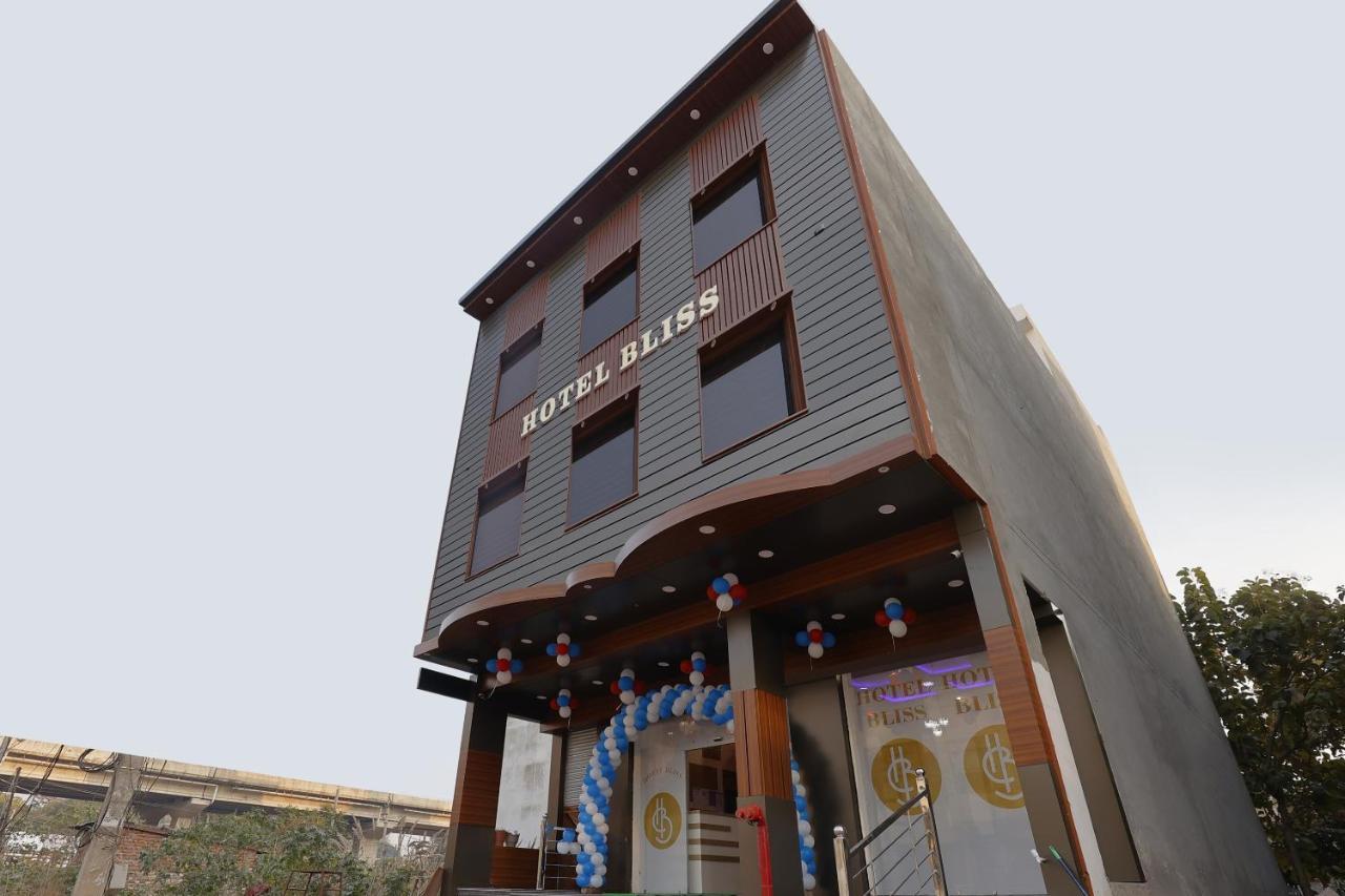 Hotel Bliss Zirakpur المظهر الخارجي الصورة