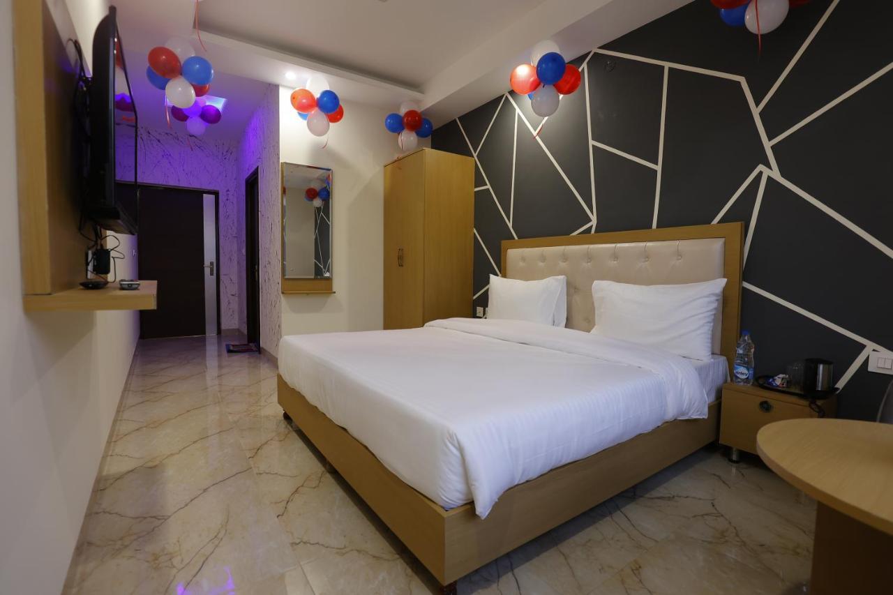Hotel Bliss Zirakpur المظهر الخارجي الصورة